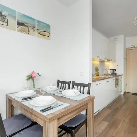 Apartment Cztery Oceany For 4 Guests With Balcony & Parking By Renters