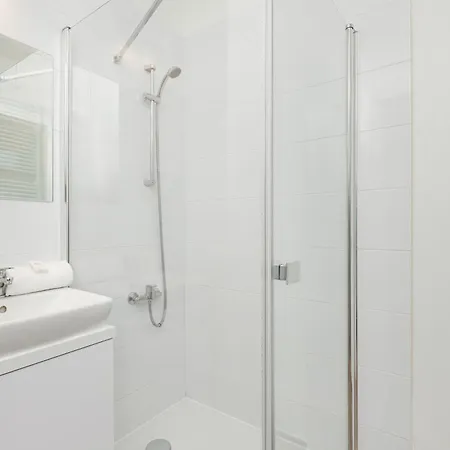 Cztery Oceany For 4 Guests With Balcony & Parking By Renters Danzig