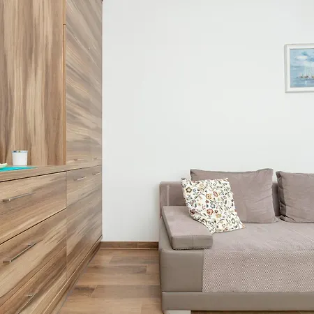Cztery Oceany For 4 Guests With Balcony & Parking By Renters Danzig